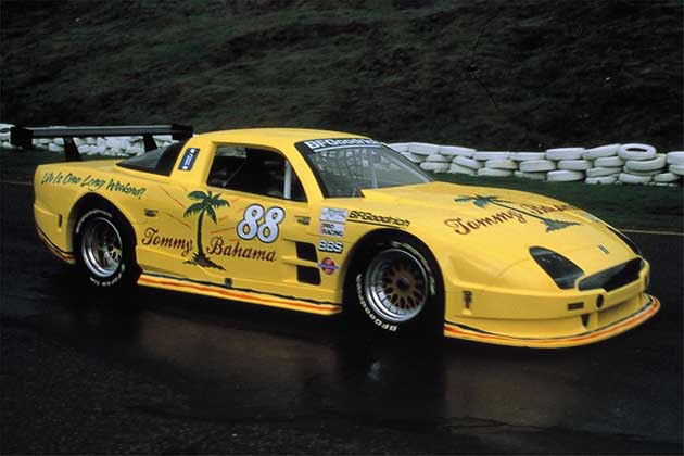Qvale Mangusta Trans-Am race car in Tommy Bahama livery, campaigned by Huffaker/Qvale Motorsports